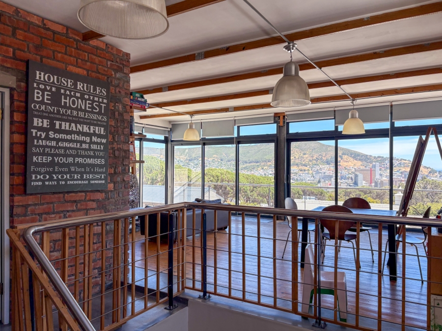 3 Bedroom Property for Sale in Vredehoek Western Cape